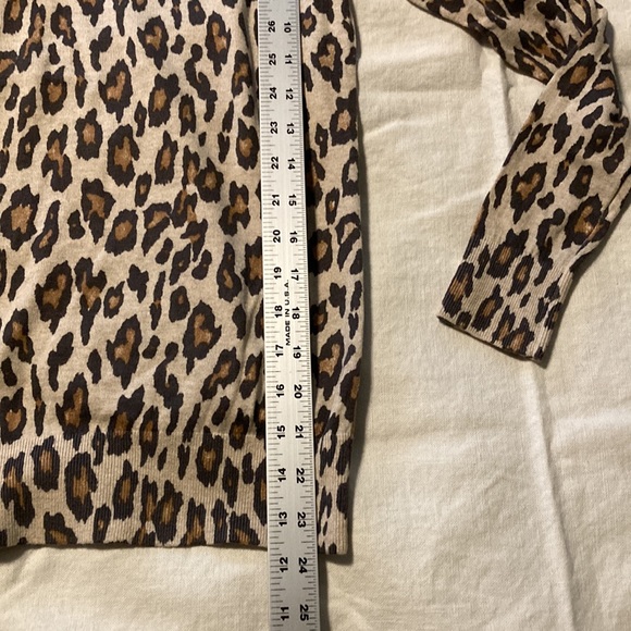 Banana Republic Cheetah Print Sweater - Picture 7 of 8